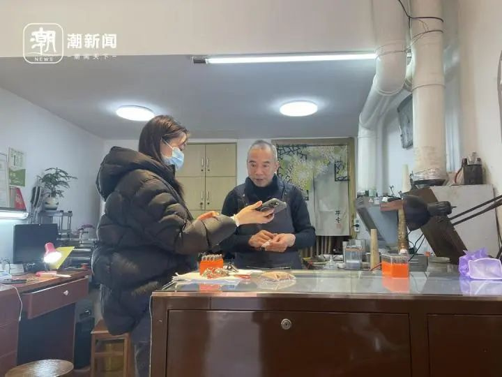 真的会上头！不去商场买金饰的年轻人，涌入打金小店-3.jpg