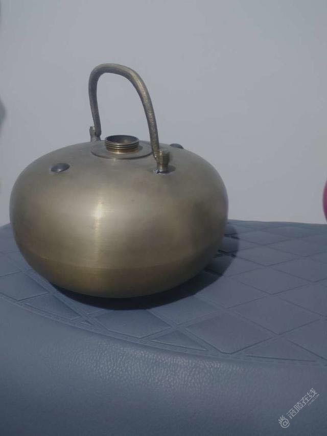 老房子里翻出来的东西，完全忘了是干嘛的了，朋友们晓得不？-1.jpg