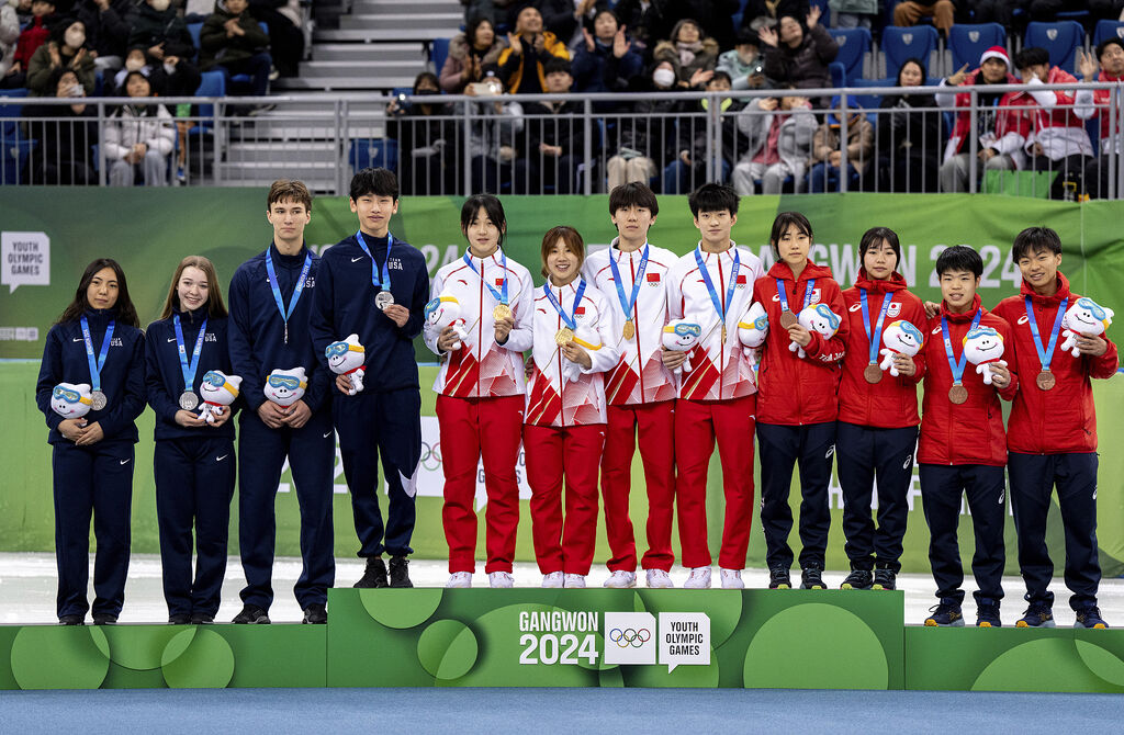 冬青奥会短道速滑混接中国夺金，小将表现出彩-1.jpg