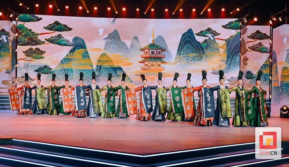 @自贡市民 2月4日晚 锁定自贡春晚！来自贡观察看直播！-1.jpg