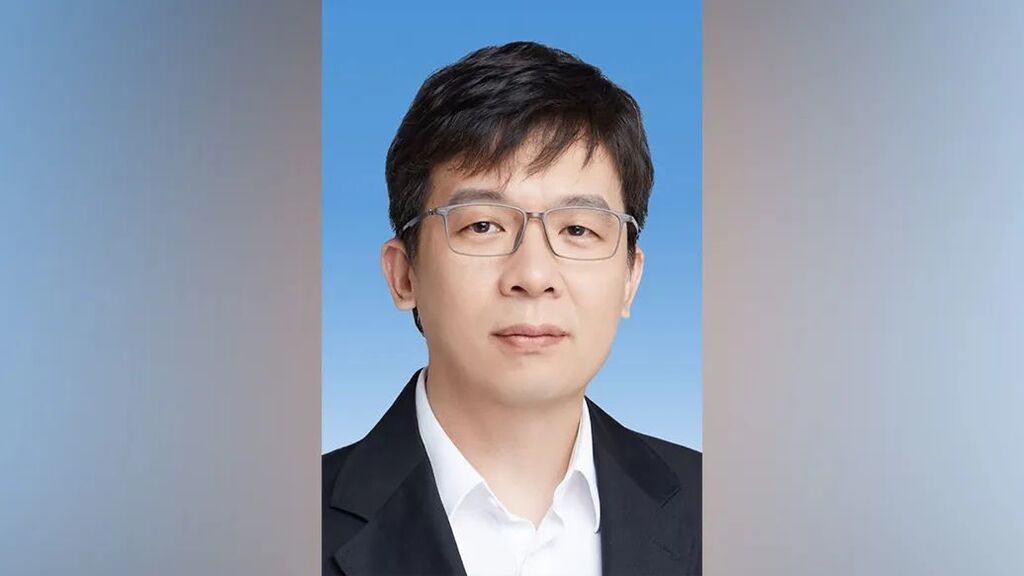 北师大迎80后副校长-1.jpg