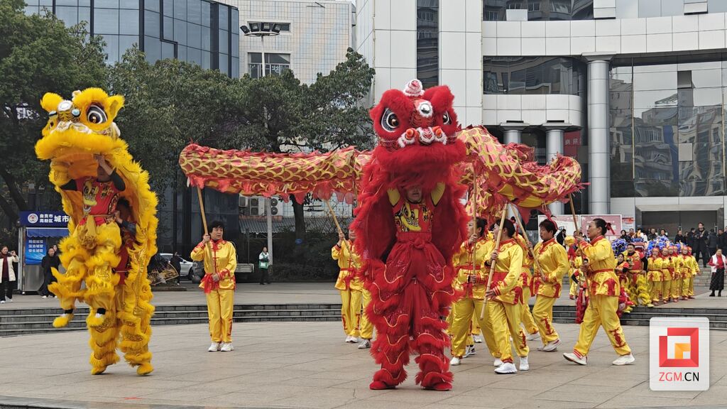 自贡：千龙千狮闹新春 中国灯城年味浓-3.jpg