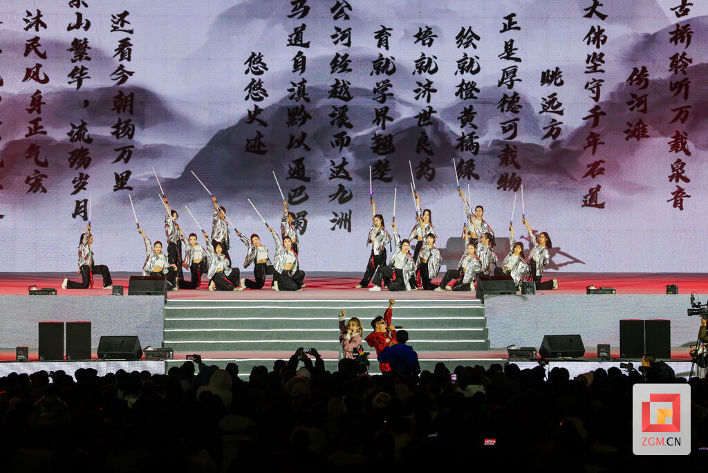 荣县：奏响烟火荣州迎春序曲-5.jpg