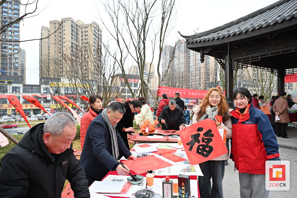 逛市集、赏民俗、购年货 烟火富顺年味浓-3.jpg