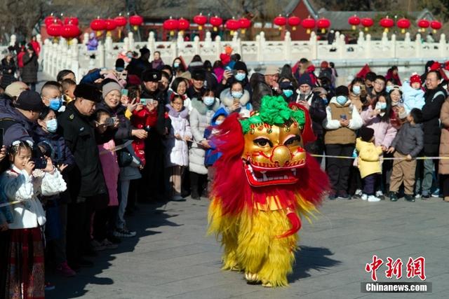 锦绣中国年｜大年初一 各地多彩民俗庆新年-2.jpg