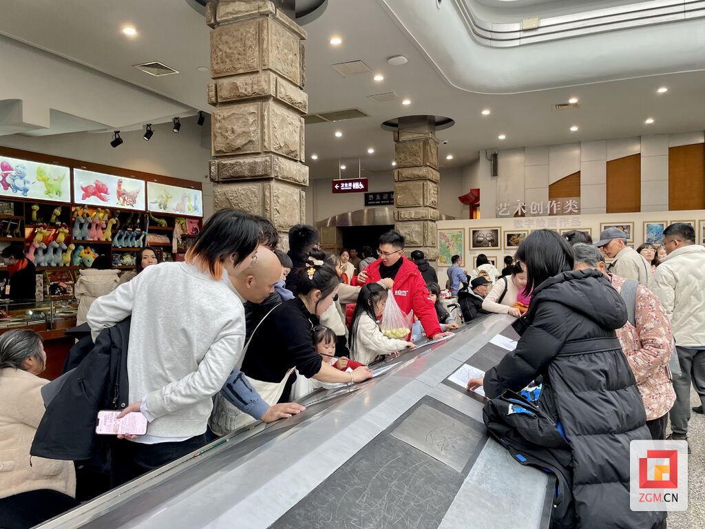 滚动报道 | 【我们的龙年】自贡恐龙博物馆陪您从初一到大年-14.jpg