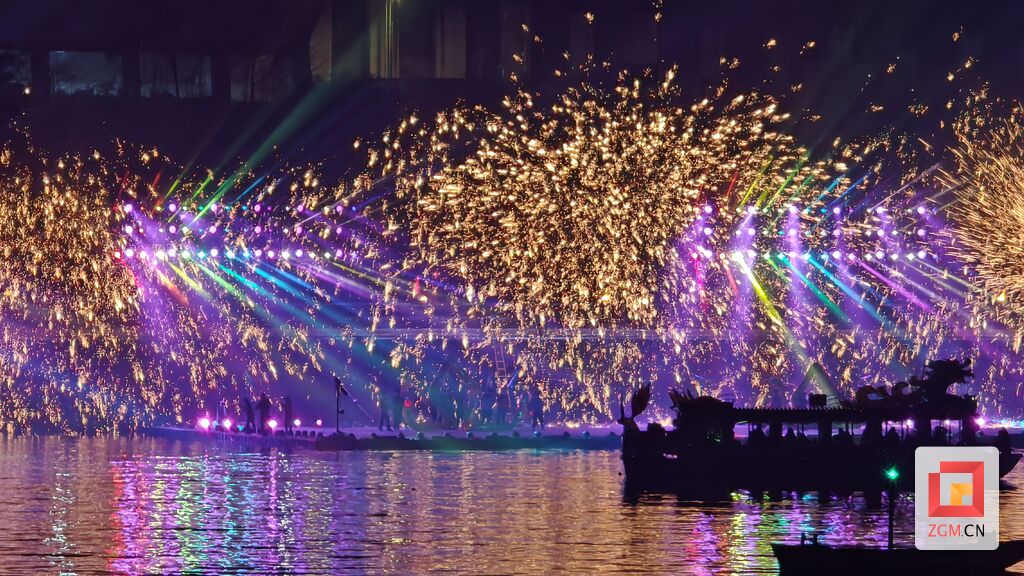【新春走基层】春节假期前四天 自贡A级景区接待游客73.77万人次-5.jpg