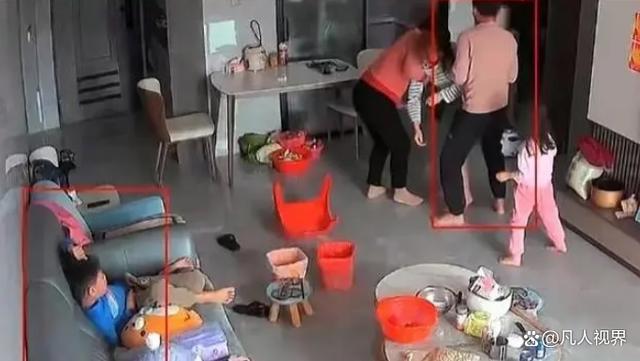 女子做饭高压锅爆炸 家人反应不一，引发社会热议-3.jpg