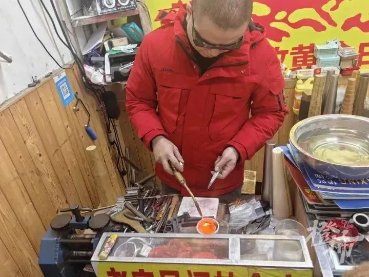 卖空、断货！有人排队2小时，有人一次花20万……-10.jpg