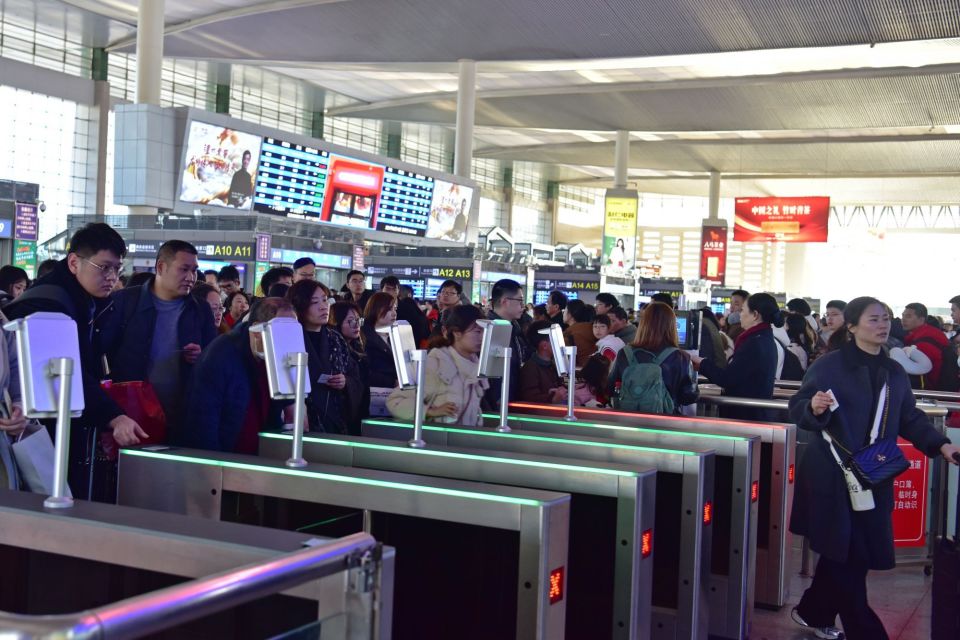 全民度假热潮 春节期间成都文旅市场热度爆表-1.jpg