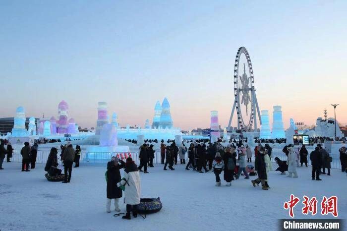 哈尔滨冰雪大世界正式闭园 61天接待游客271万人次-2.jpeg