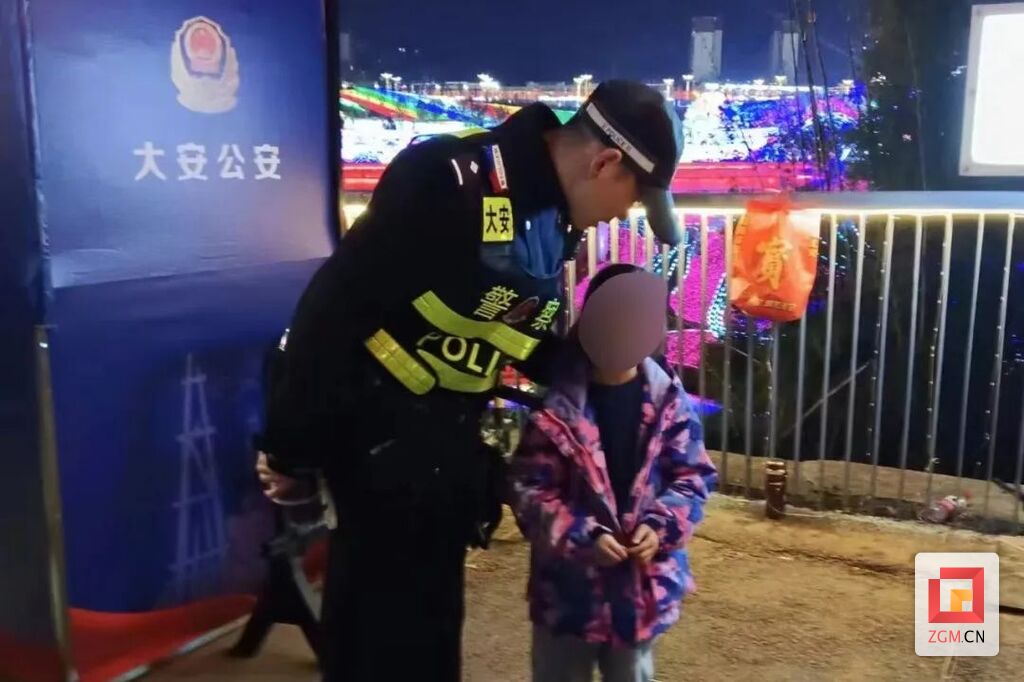 春节不打烊 大安警方为平安值守-1.jpg