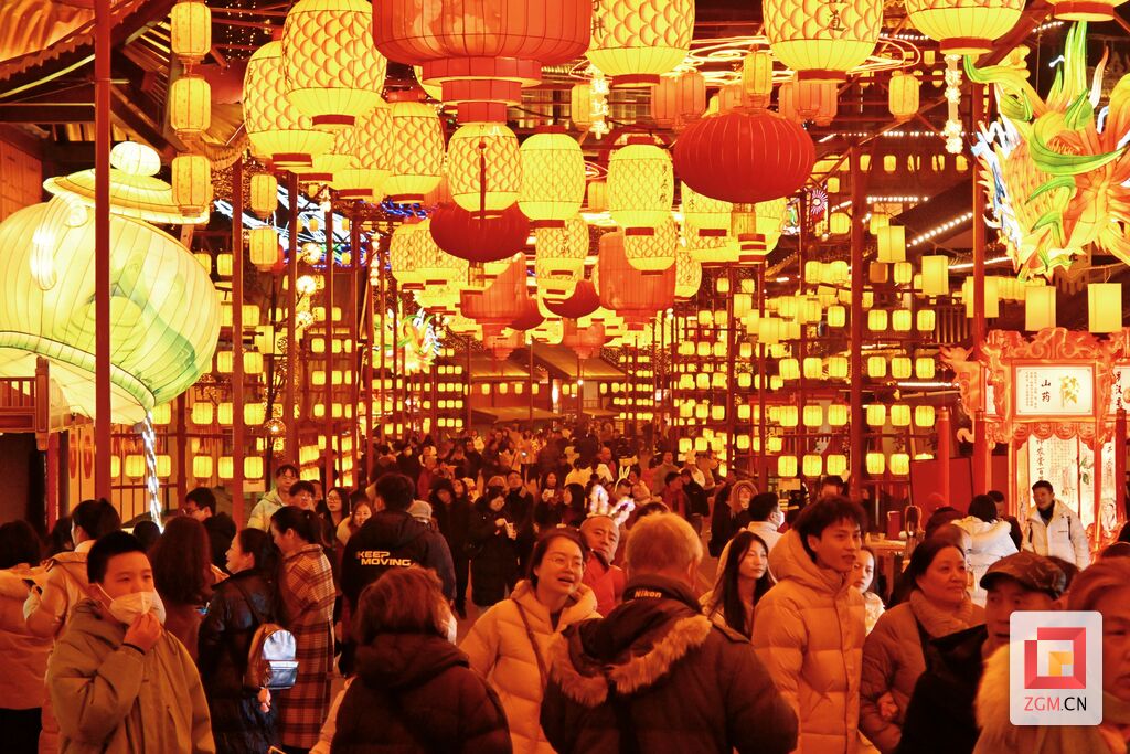 新春里的自贡：18家A级景区接待游客超147万人次 实现门票收入超6674万元-1.jpg