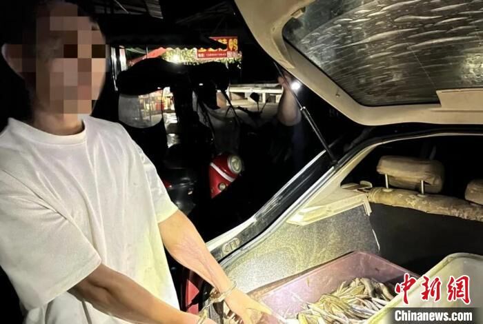 自贡警方打掉一非法捕捞野生鱼类犯罪团伙-2.jpg