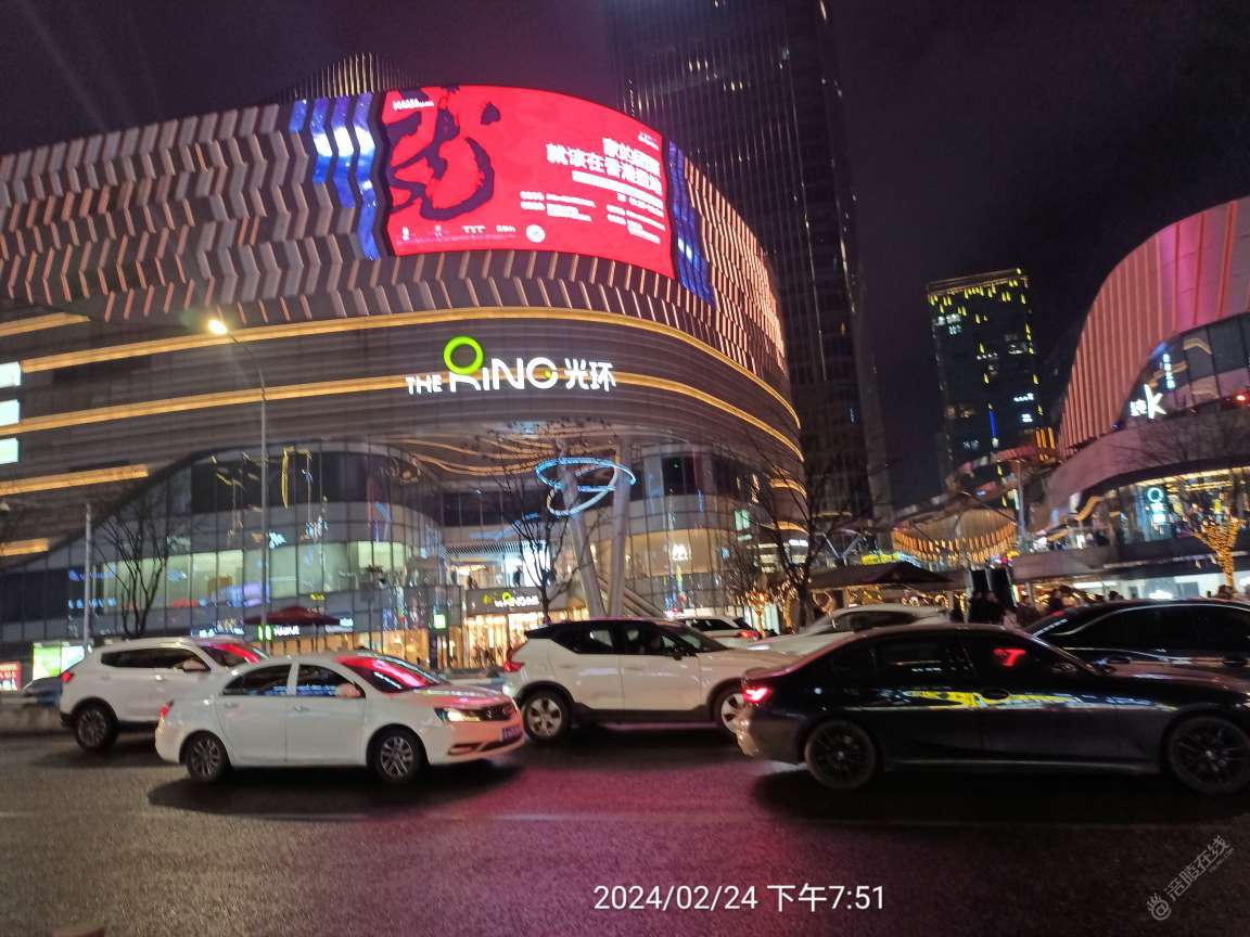 大年十五主城光环就歺的人不少-1.jpg