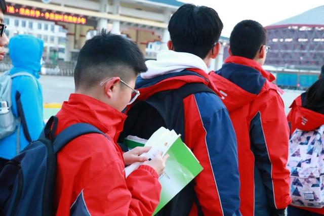 正月开学不理发不让进校？学校回应：会去了解反馈，与家长沟通-1.jpg