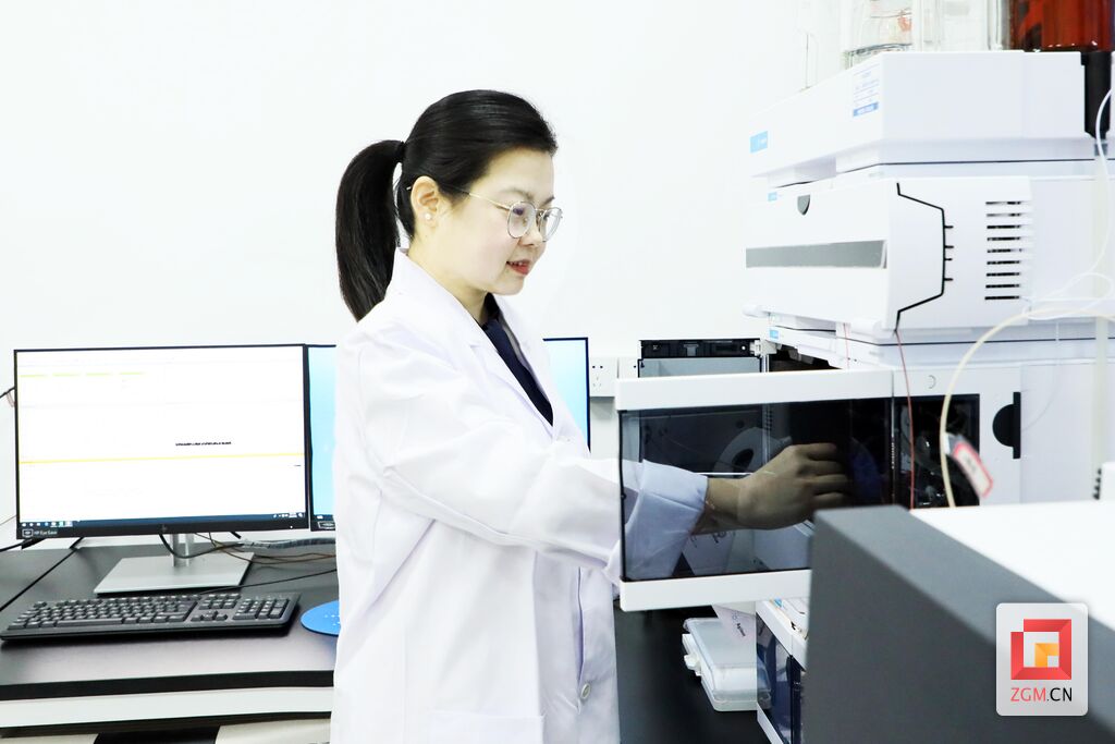 全国人大代表李慧：以匠心研“氟” 提升企业创新力-1.jpg
