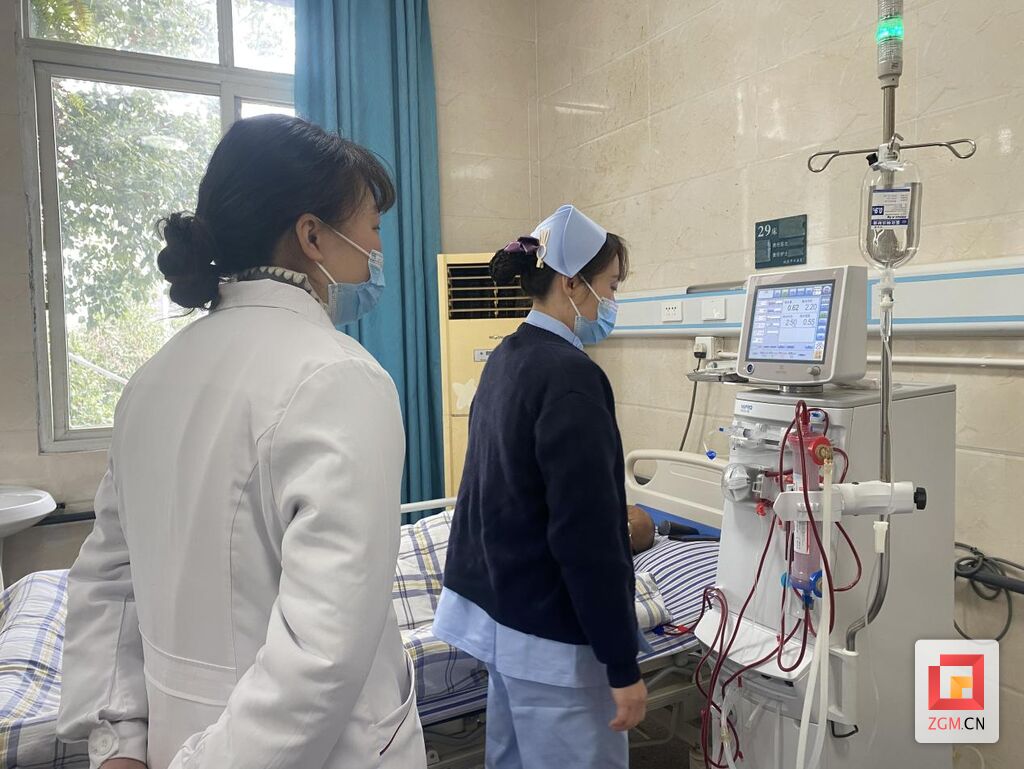 富顺县首家乡镇卫生院血液净化中心正式运行-1.jpg