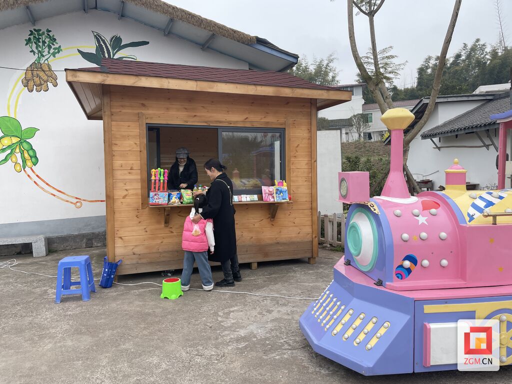 沿滩区：农产品“出圈” 驻村干部化身“推荐官”-2.jpg