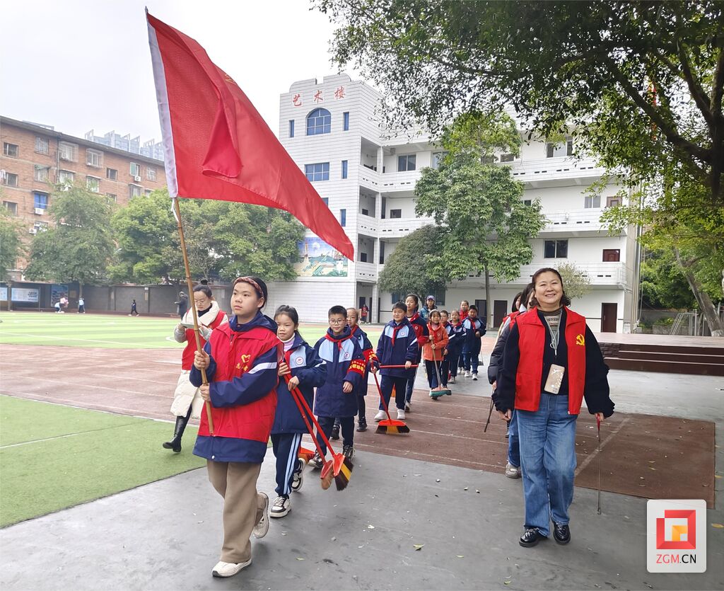 雷锋精神薪火传 自贡市掀起“学雷锋”活动热潮-30.jpg