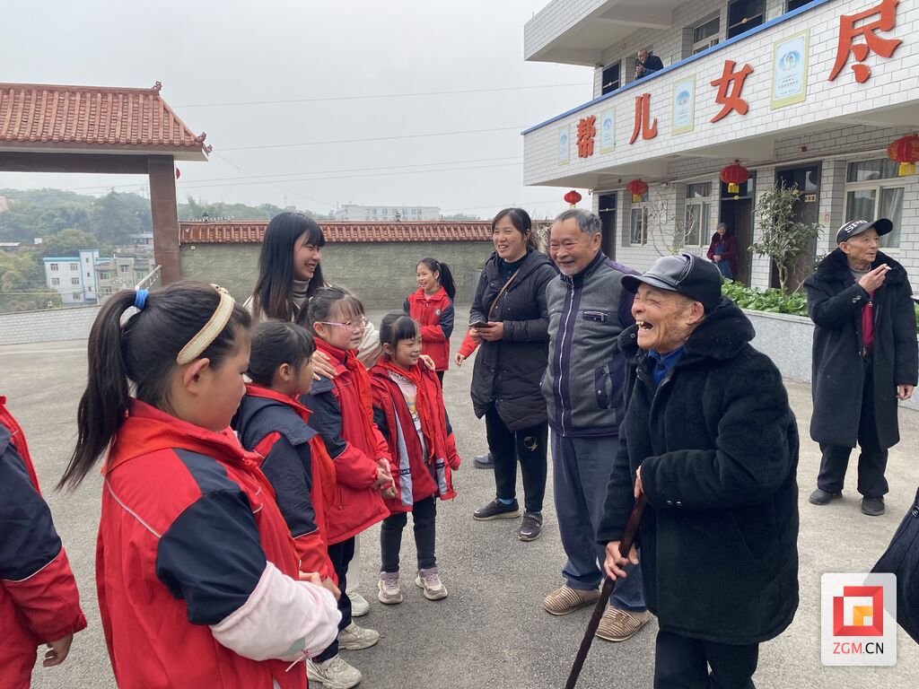 雷锋精神薪火传 自贡市掀起“学雷锋”活动热潮-46.jpg