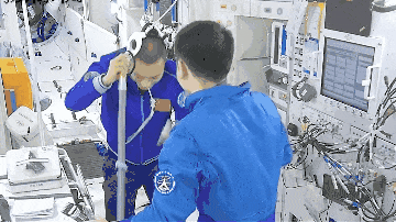 太空理发沙龙营业啦 快来看空间站里的“洗剪吹神器”-7.jpg