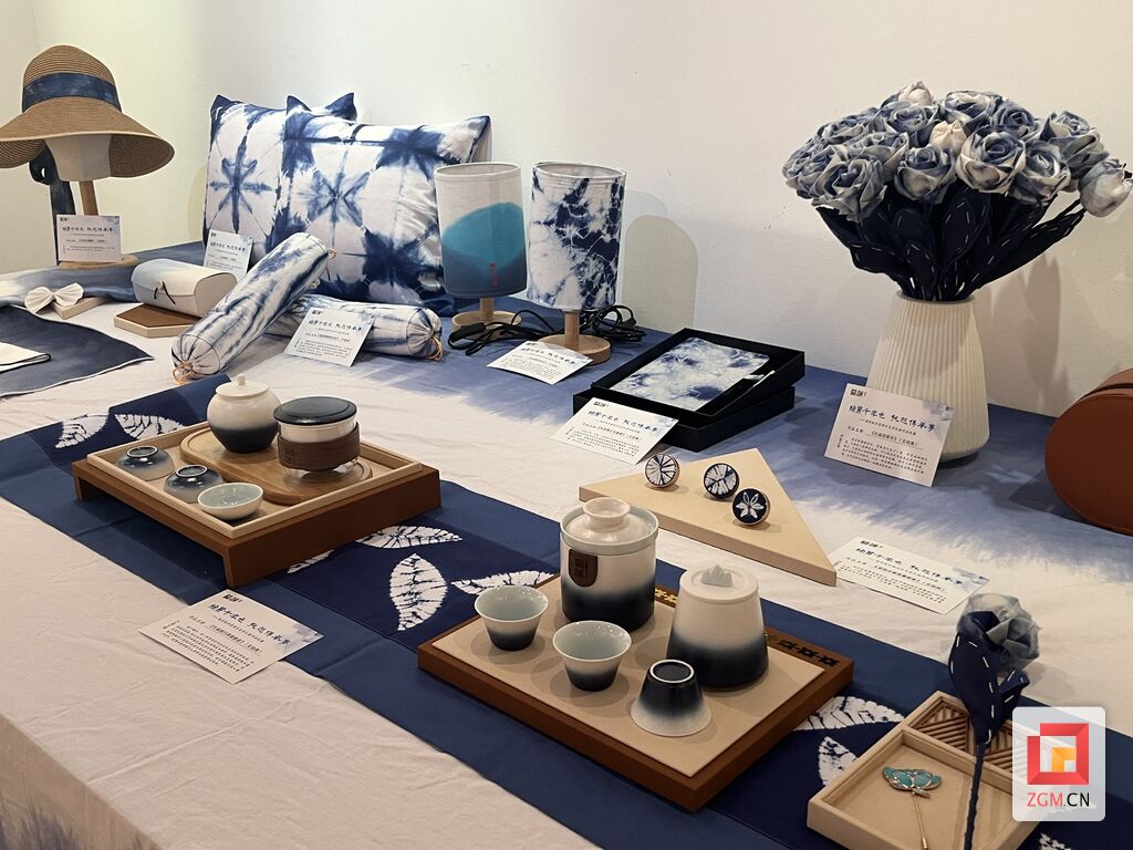 非遗闪耀！自贡扎染巡展活动开幕-2.jpg