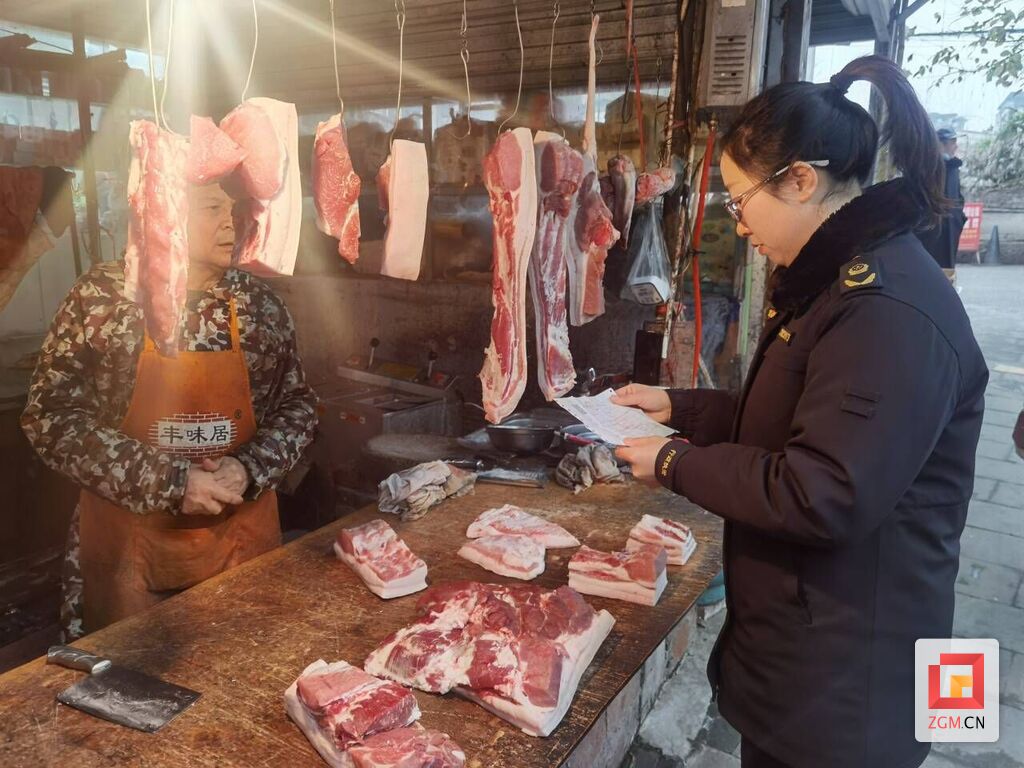 鬼秤再现！贡井区市场监管局回应：严查不手软，保障消费者权益！-2.jpg