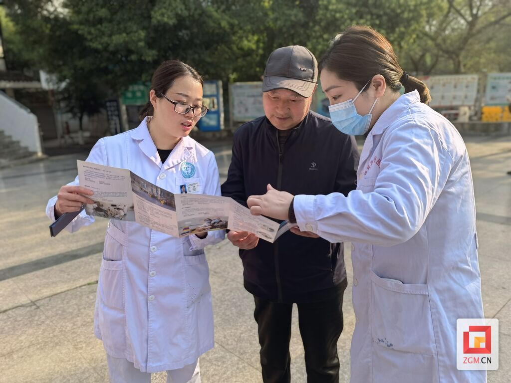 关注睡眠健康 西南医科大学附属自贡医院开展义诊活动-1.jpg
