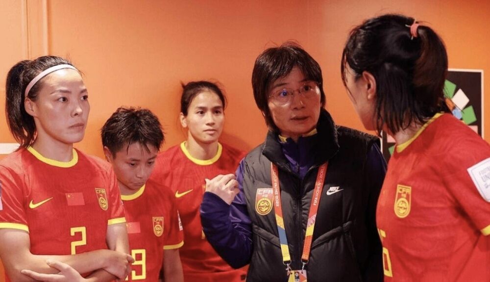 尘埃落定！恭喜中国女足，孙雯钦点陈婉婷，年薪300万，王霜上位-1.jpeg