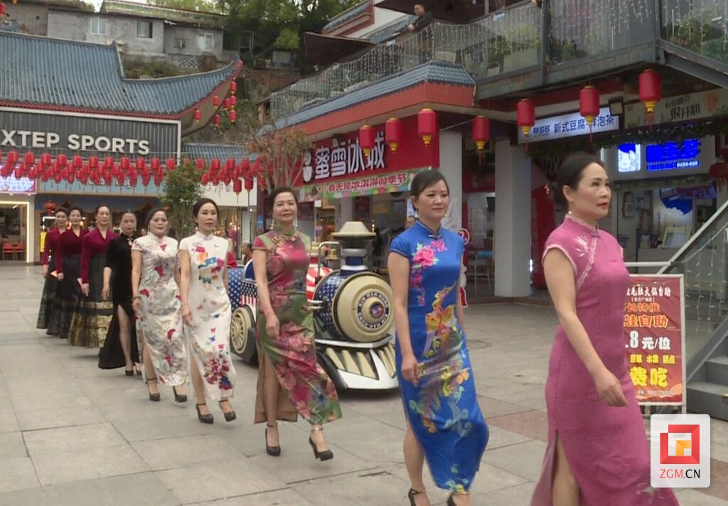 社会万象 | 春日旗袍秀 展优雅美韵-2.jpg