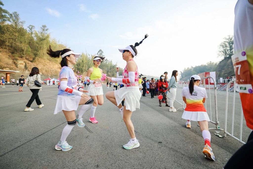 花絮集锦｜他们冲着自贡“半马”的什么而来？-2.jpg