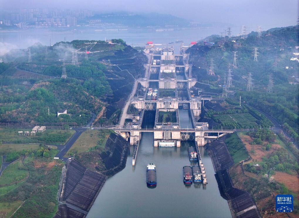 三峡北线船闸2024年计划性检修结束恢复通航-4.jpg