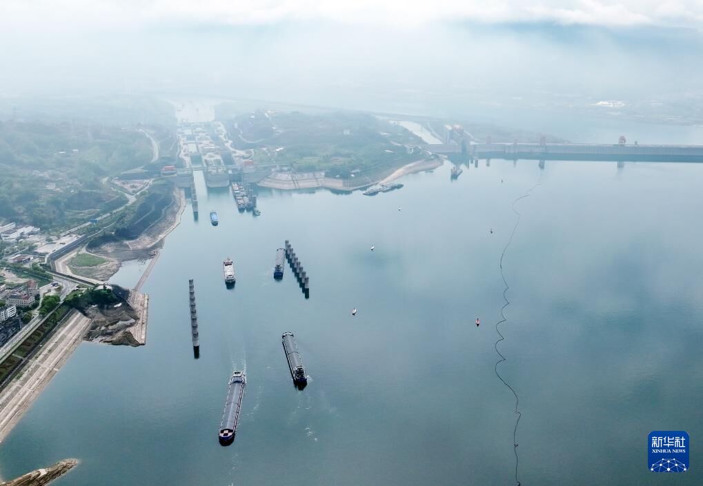 三峡北线船闸2024年计划性检修结束恢复通航-5.jpg