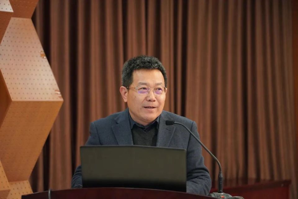 重庆燃气集团新任“一把手”简历公布-1.jpg
