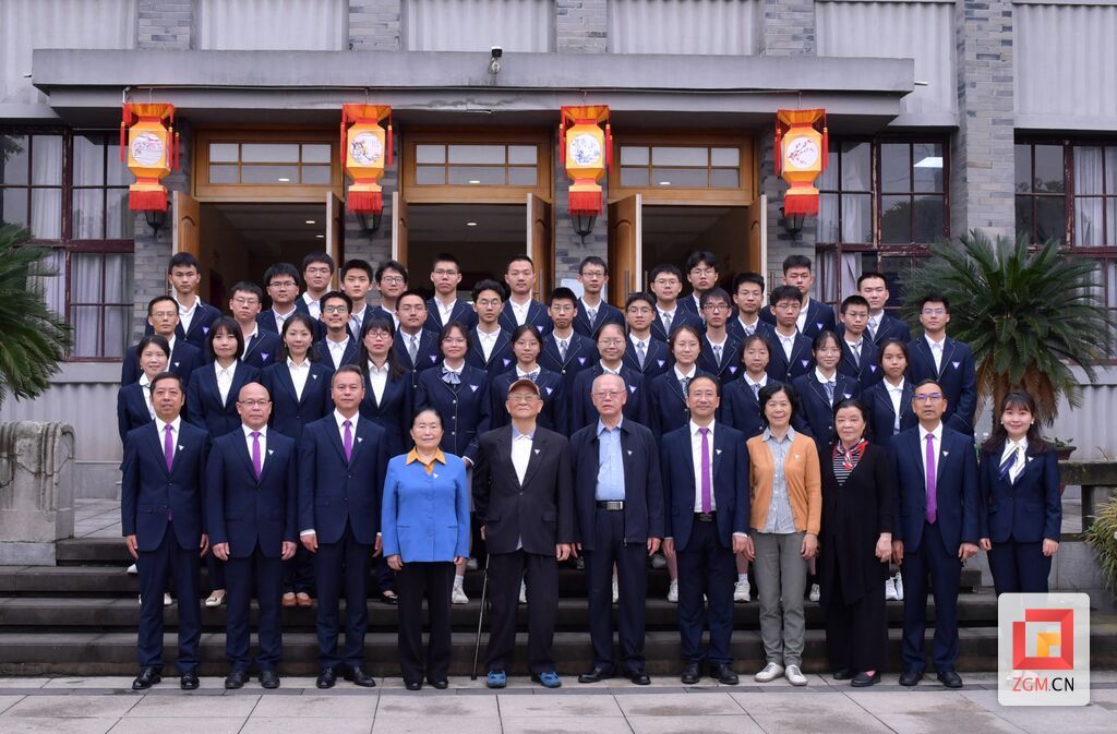 母校百岁，蜀光中学院士校友捐赠100万设立“英才奖学金”-3.jpg