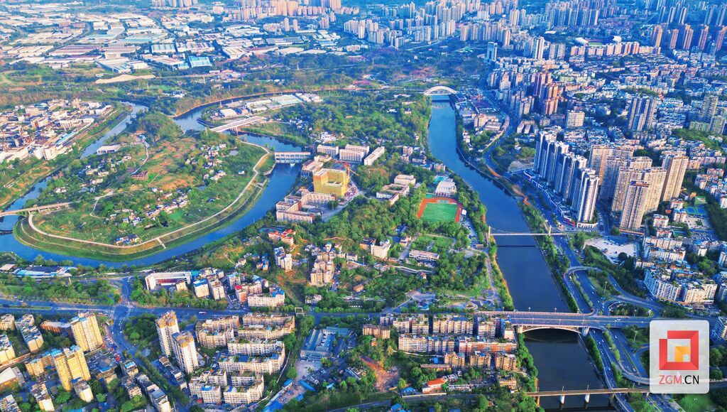 人间烟火气 “自贡味”诱人——“五一”假期自贡消费市场扫描-1.jpg