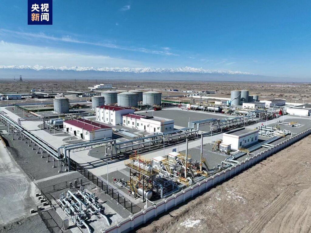 创历史新高！新疆吉庆油田页岩油日产达2800吨-2.jpg