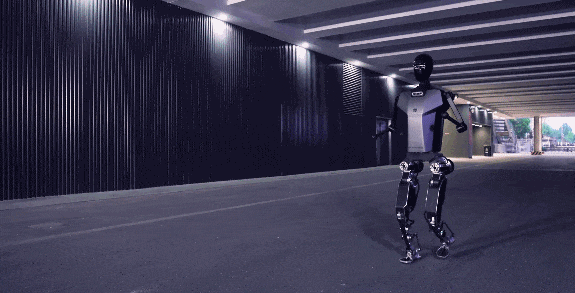 人形机器人已进厂“打工”！离走进生活还有多远？-3.gif