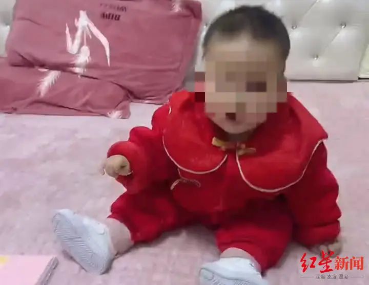 1岁女婴铊中毒后瘫痪，其父此前中毒身亡！投毒者为大伯母，一审被判死刑-1.jpg