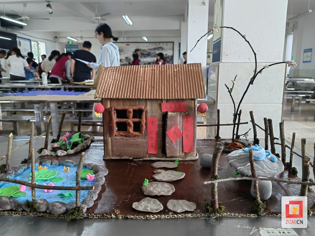 “匠心筑梦，妙手生花”——富顺县童寺镇九年制学校举办劳动技能手工大赛-1.jpg