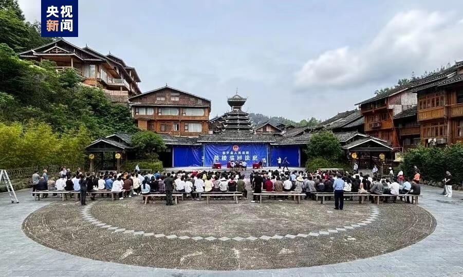 贵州黎平违规建设客栈失火致9人遇难2人受伤，经营者获刑5年-1.jpg