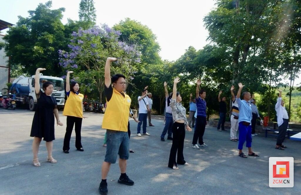 2024年“健身气功进农村”系列体育公益活动在荣县双石镇启动-1.jpg