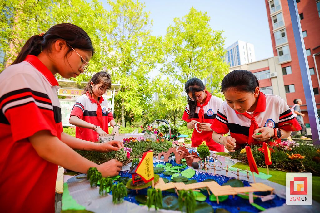 亮点纷呈！富顺县举行首届中小学劳动教育成果展示暨劳动技能大赛-10.jpg