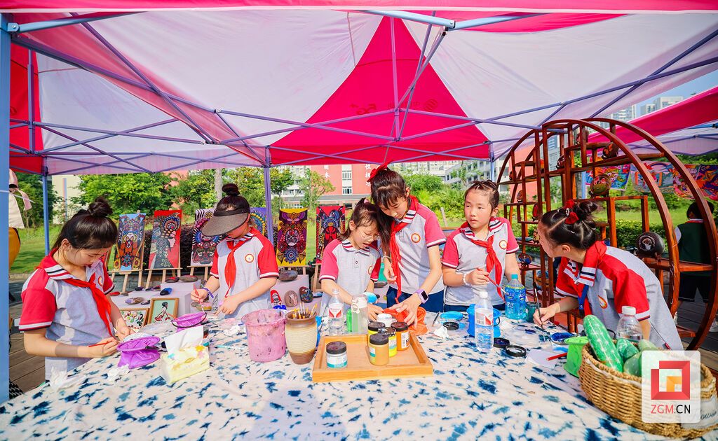 亮点纷呈！富顺县举行首届中小学劳动教育成果展示暨劳动技能大赛-4.jpg