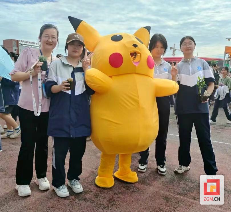 技能逐梦 自贡职业技术学校开展师生技能艺术节活动-3.jpg