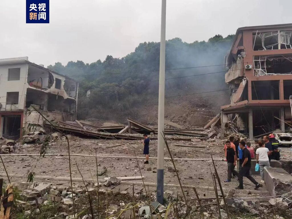 江西上栗县一汽修店发生爆炸事故 已造成2人死亡-1.jpg