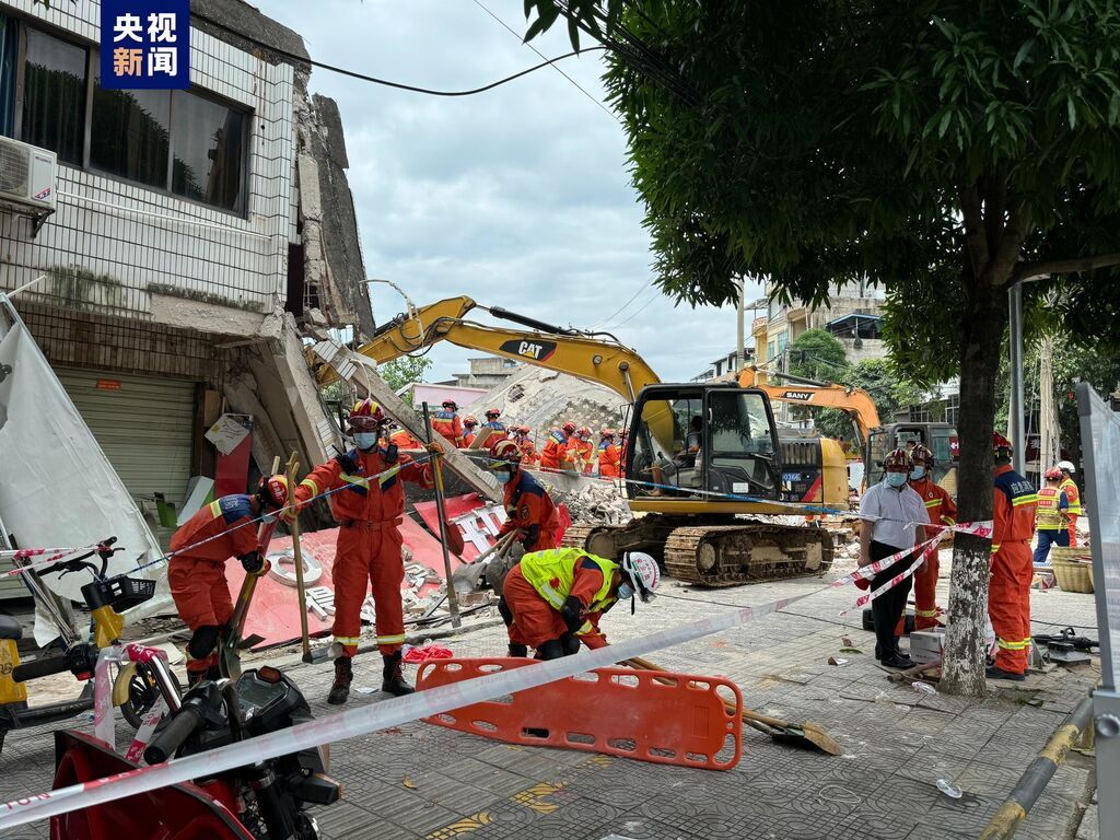 广西龙州一房屋倒塌 2人因伤势过重抢救无效不幸身亡-1.jpg