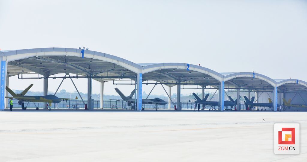 自贡航空产业园被授予“四川省航空应急救援自贡基地”-3.jpg