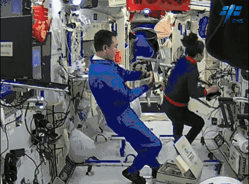 航天员在太空如何量体重？答：亿点点物理知识和科技手段-6.jpg